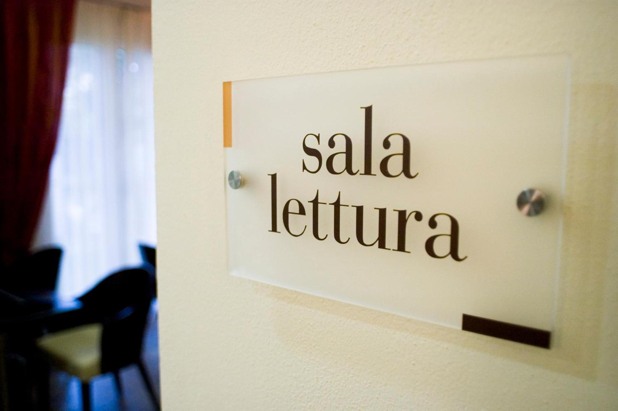 Accademia Hotel Rimini Ngoại thất bức ảnh