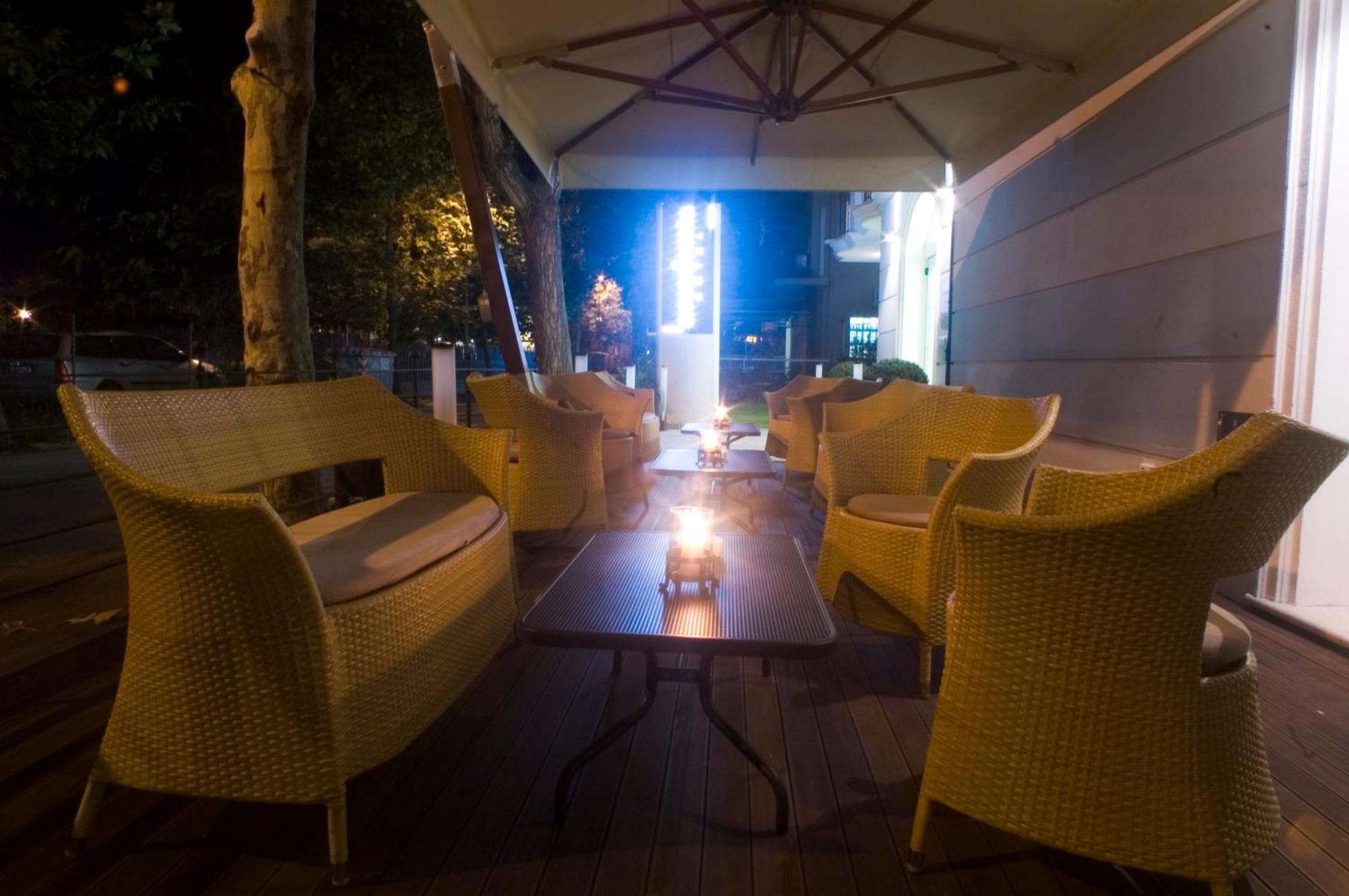 Accademia Hotel Rimini Ngoại thất bức ảnh