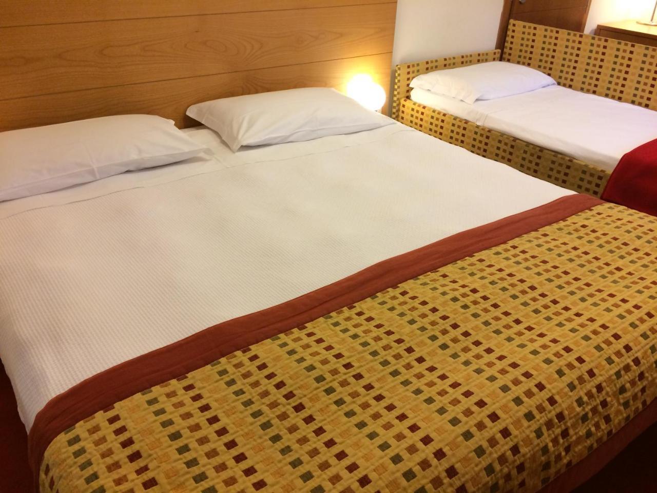 Accademia Hotel Rimini Ngoại thất bức ảnh