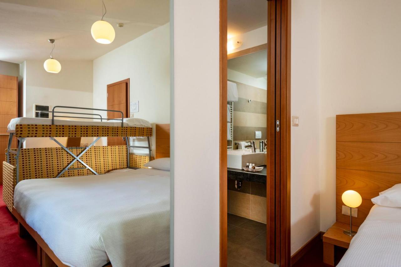 Accademia Hotel Rimini Ngoại thất bức ảnh